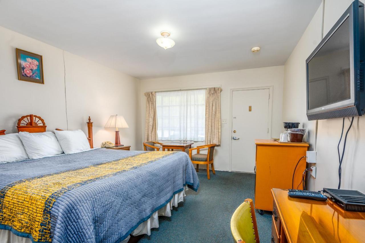 Parkway Inn Waynesville Buitenkant foto