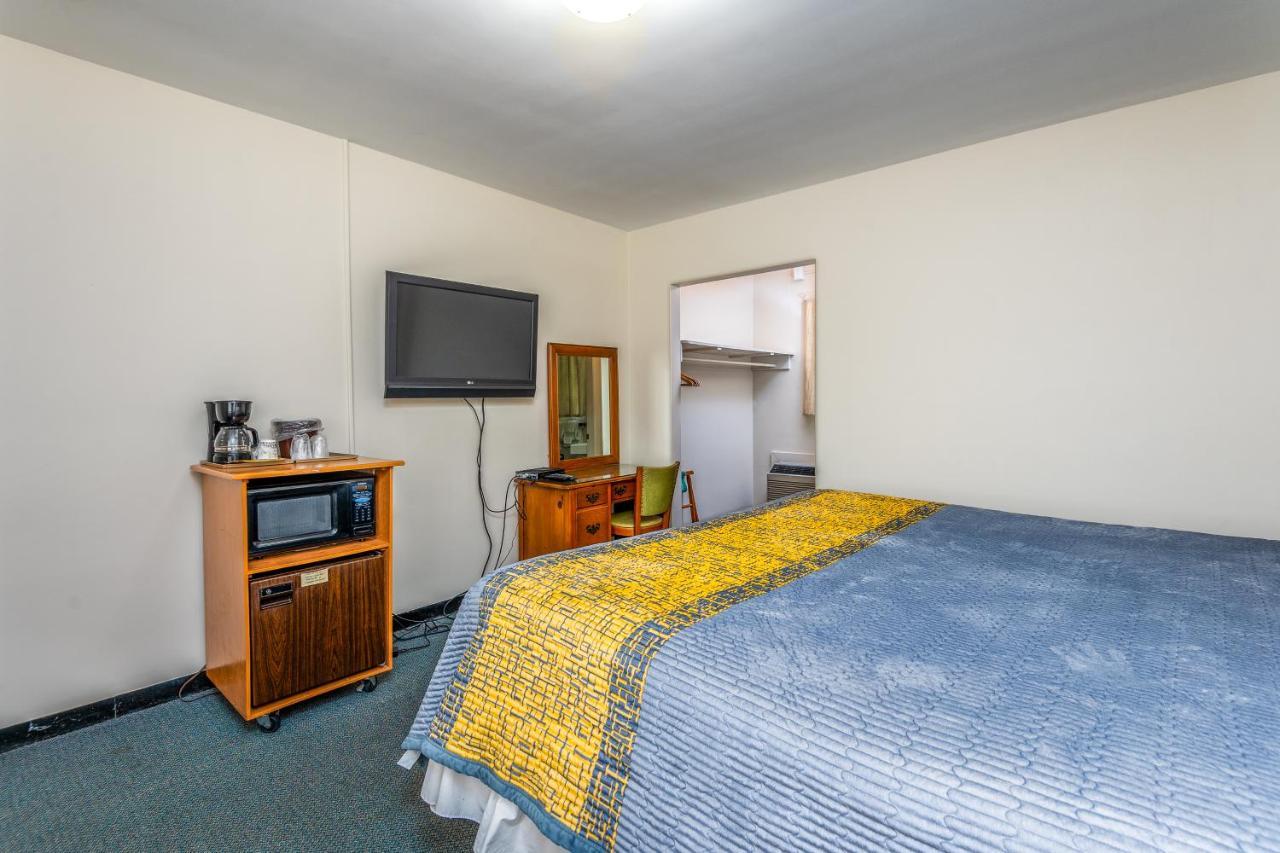 Parkway Inn Waynesville Buitenkant foto