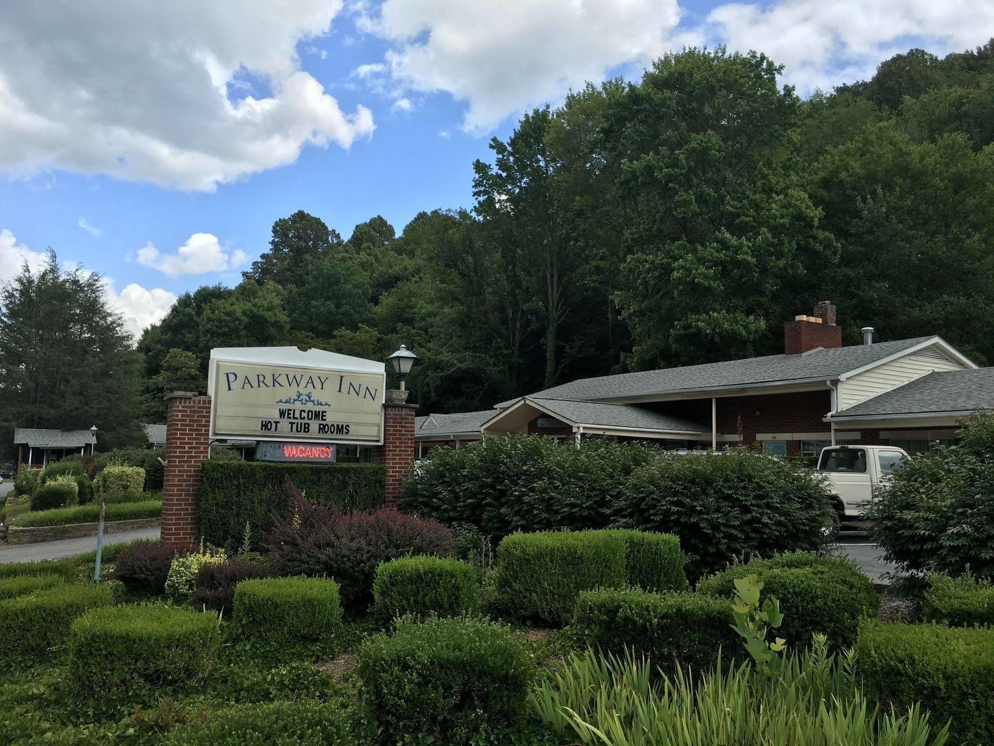 Parkway Inn Waynesville Buitenkant foto