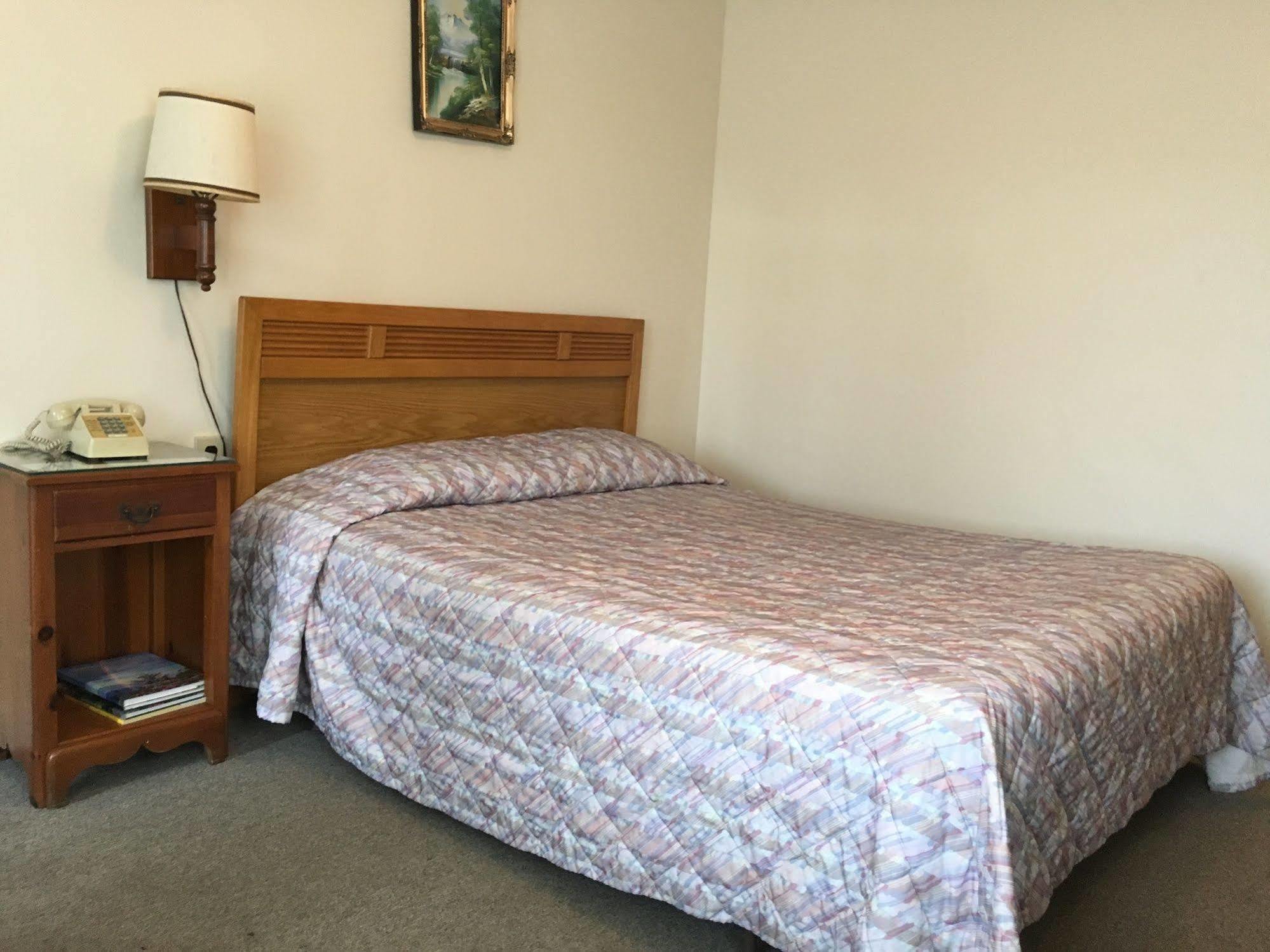 Parkway Inn Waynesville Buitenkant foto